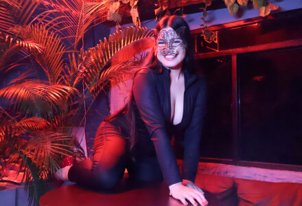 CamilaSofiia HALLOWEEN Pic 2