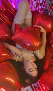 Tu regalo de san valentin de Lee_Haneul  6 Imagens