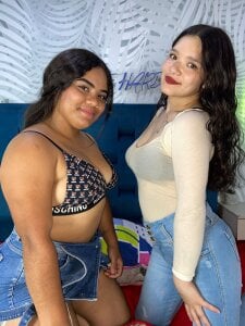 tripletemptation Public Foto 4