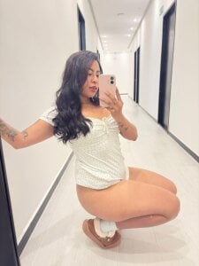 ThamaraGen_ I am Thamara 🌸🍒 Pic 3