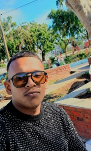 Ron_0101 Come with me Pic 3