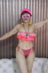 Dalila_Najjar_ beach day and fun Poză 4