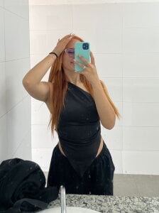 LanaMills_ Beauty in the mirror 🪞🩷 Pic 6