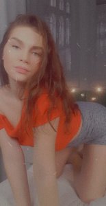 HayleeMell_ Public Foto 