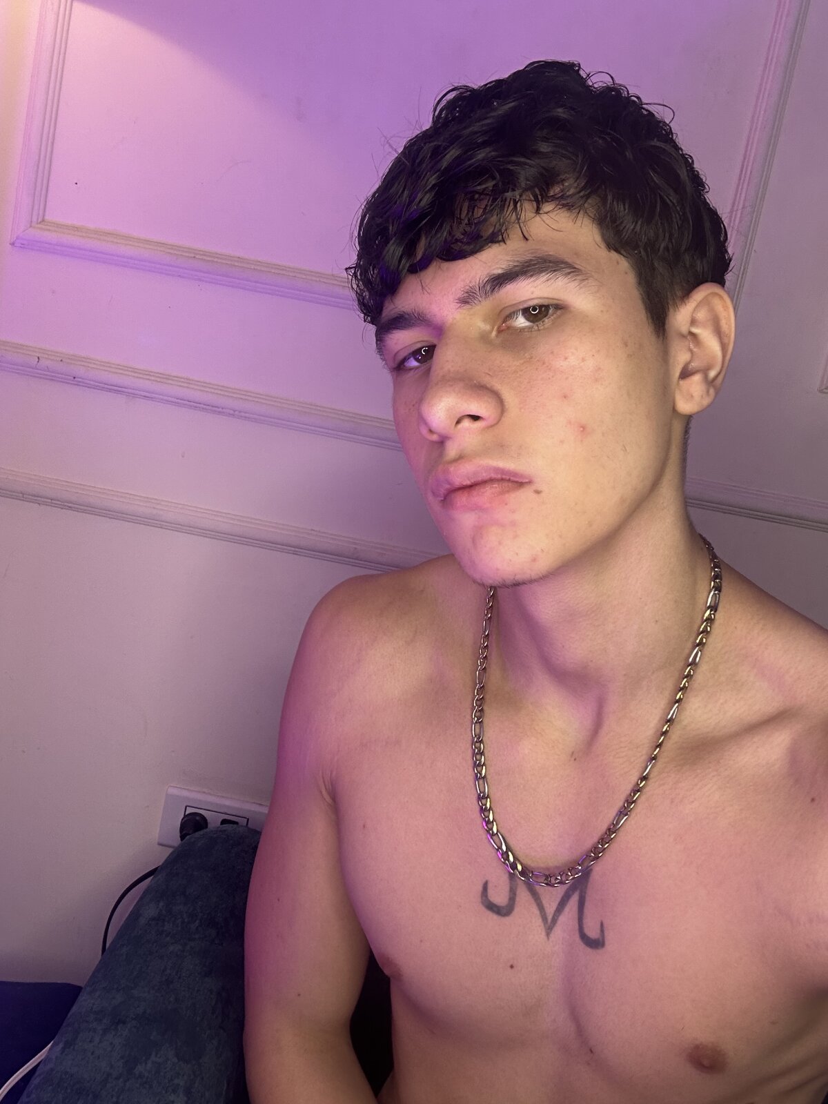 Ảnh Thịnh Hành của Criss_Adams 2299