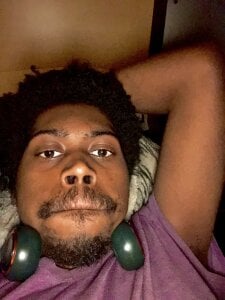 tericmidnight Selfie laying under cover Pic 5