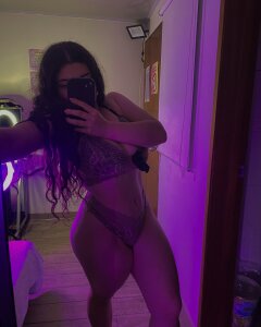 Ariel_72's Sexy Photos and Nude Pics | Livesexcams9