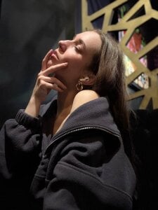 PetraHambelton rest Pic 5