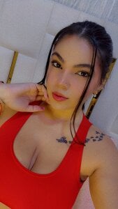 My eyes are full of desire to see you...😈🔥🍑🥵 de hillary_uckerman_  Imagens