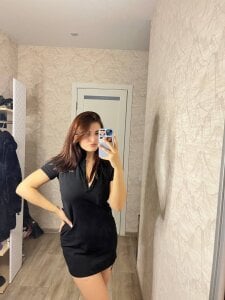 Vivalenti_Kiss Public Pic 7