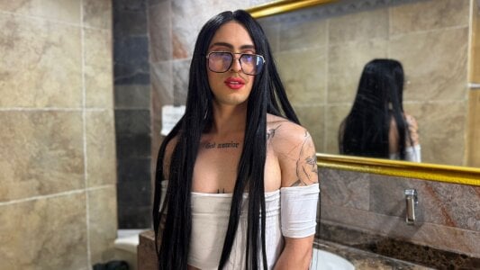 IsabellaLabu Public Foto