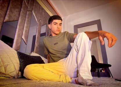 a little about me so you can get to know me de Dallen_Grant  4 photos