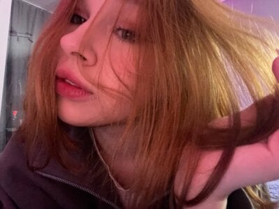 cute shy😊😋 de aIexsunshine  2 Imagens