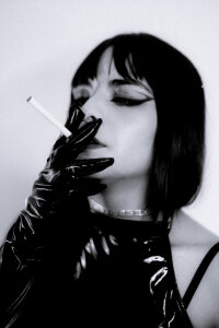 Scarlet_jhons__ SMOKE WITH ME XXX Photo 2