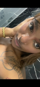 ZiziCampbell_ Feed Pic 5