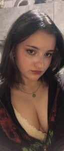 ElaraBlack Public  6. fénykép