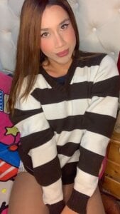 Evy_Lux_v Public Pic 2