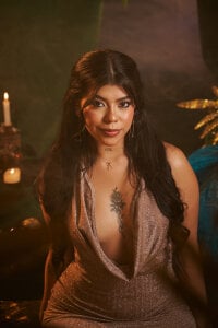 MelodyCarsson Merry christmas 2025 🎄 Pic 3