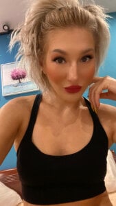 Dollybm1 Black top Pic 6