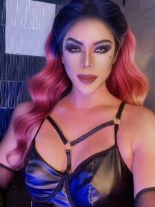 UrtopshemalegoddessAliyah Public Foto 6