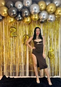 Lunahot68: "Same fire, higher heat — welcome to my year." 🔥 ( 2 фото)