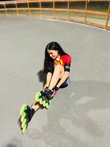 RED_VIOLETH LOVE AND DISCIPLINE Bilde 2