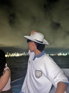 Javy_hot Public Pic 4