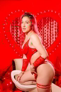 Celestee15_ Red red, soon is 💘 Εικόνα