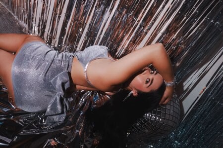 susan_zc ✨Happy New Year💫 Thank you for joining me, may this year be full of smiles and good times together Gambar 4