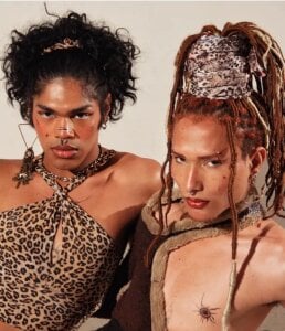 Me and my friend Afroayra de ile_matamba  2 Imagens