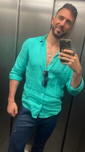 AaronMusclesAndFeet Public Pic 2