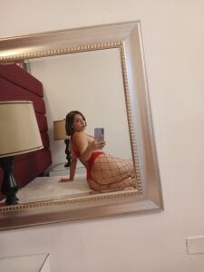 Saraarouusee in red... صورة واحدة|Saraarouusee in red... صورتان|Saraarouusee in red...  4 صور|Saraarouusee in red...  4 صورة