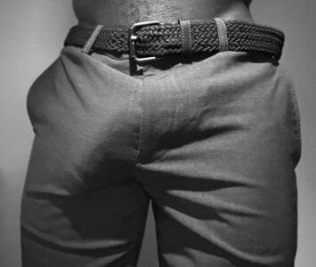 DoctorGirthBBC: Public ( фот о)