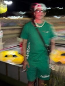 Straight_with_curls Green💚 Pic 3