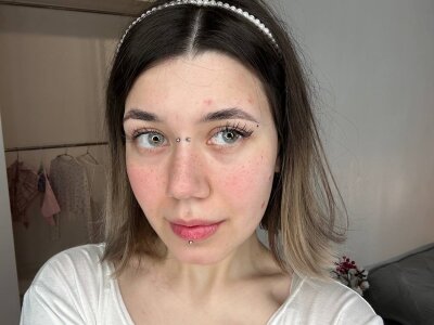 WaltraudRuopp Shine Season Pic 3