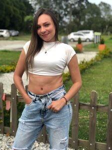 Hellen_Summer Public Pic