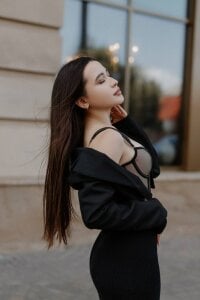 ArletteAlly Public Pic