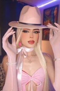 atenea_taylor_ Public Pic 4