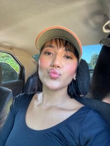 Amberdecolombia KISS Pic 2