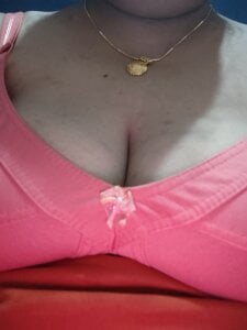 tamilthanushri Public Photo 7