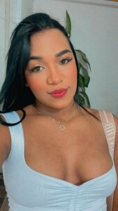 paola_reyess