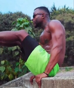 Mark_Vega About Me Foto 2