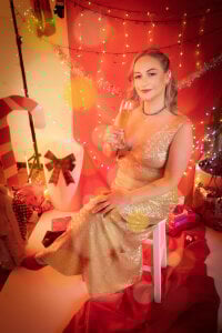 Charlot_milf Merry christmas Pic