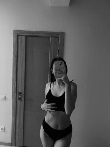 cyniabb: Alice🥵 ( 3 фото)