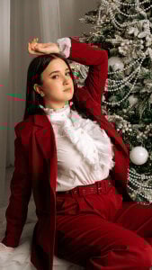 ChristinaMilton Snap! It’s Christmas 📸 รูป  3