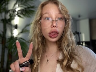 emilyshepar_d Public Pic