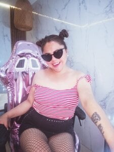 Phamela_Holter Public Pic 3