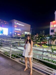 Emily_Beltonn From your princess to my lords 🎀 Foto 4