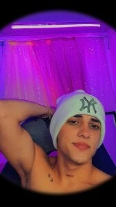 Alex_cute77