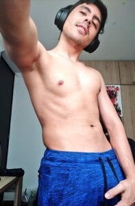 dylan_cross_ 😏😏 Pic 9